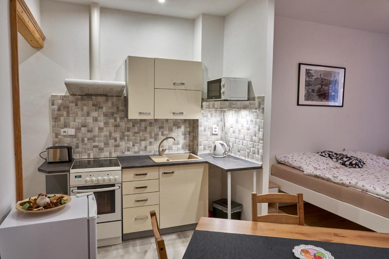 Krejcovstvi Apartment Melnik Bagian luar foto