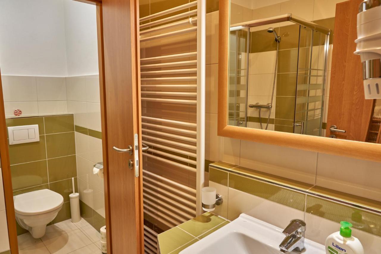 Krejcovstvi Apartment Melnik Bagian luar foto